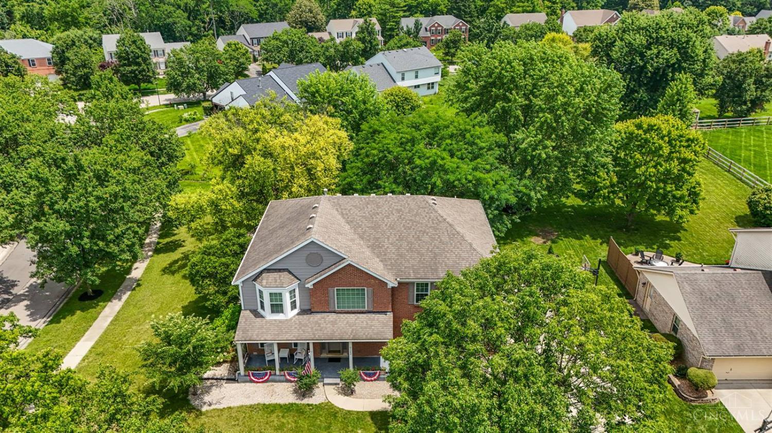 9142 Knightsridge Lane