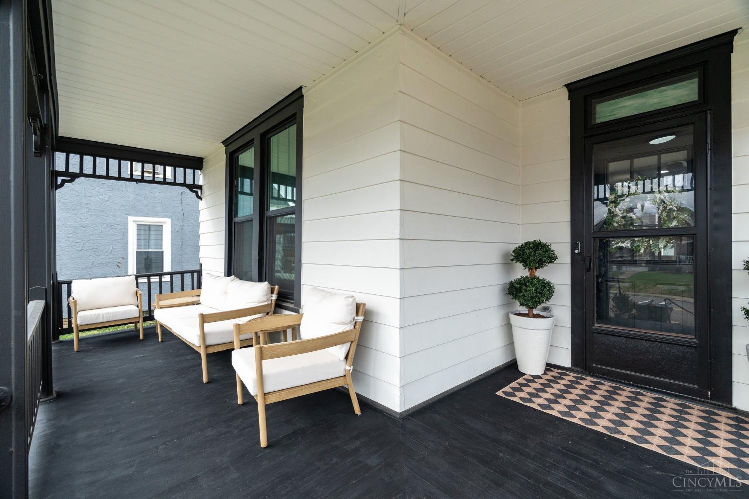 4211 Smith Road