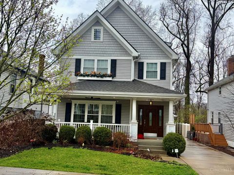 Photo of 3804 Aylesboro Avenue, Cincinnati, OH 45208 (MLS # 1871187)