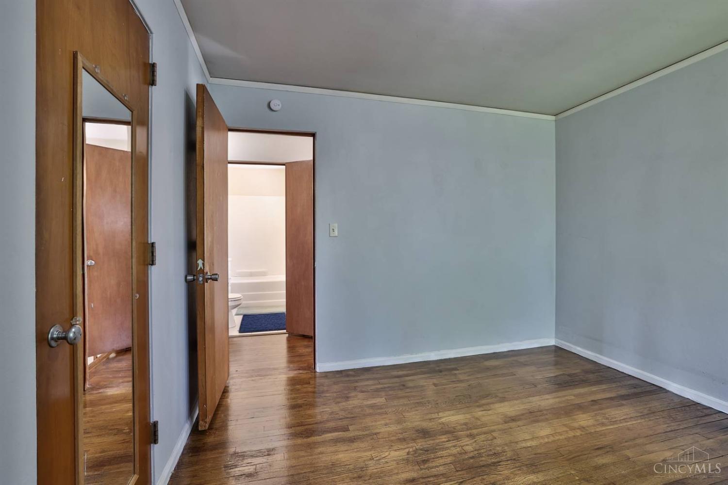 22 Avenell Lane, Greenhills, Ohio image 22