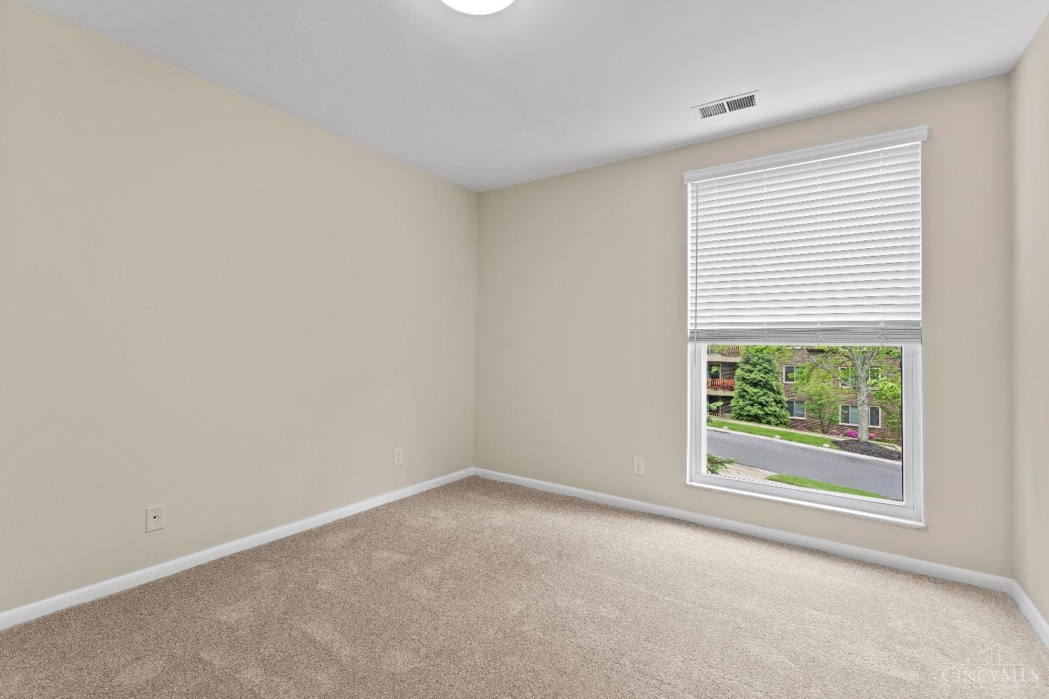 3566 Amberacres Drive #6, Cincinnati, Ohio image 16