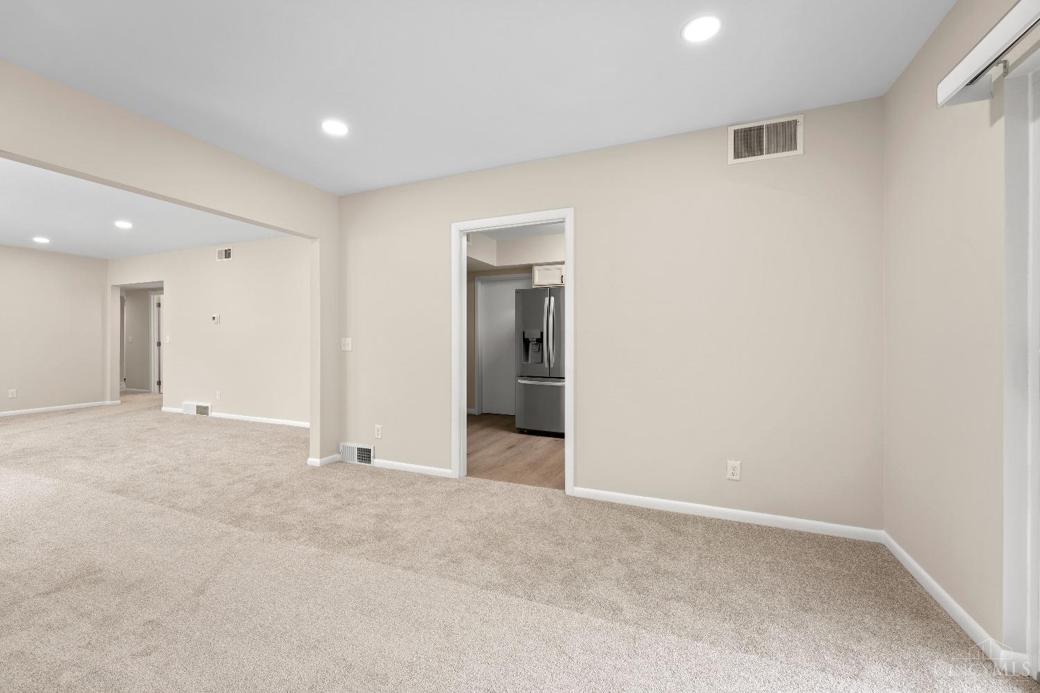 3566 Amberacres Drive #6, Cincinnati, Ohio image 9