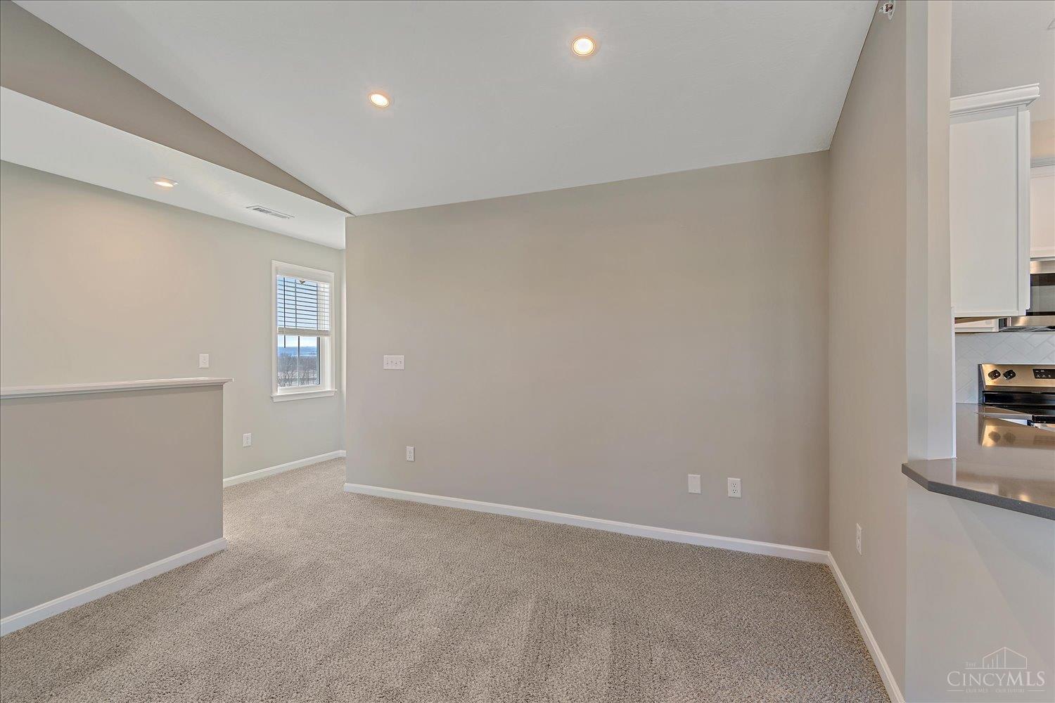 413 Bethpage Way 7-300