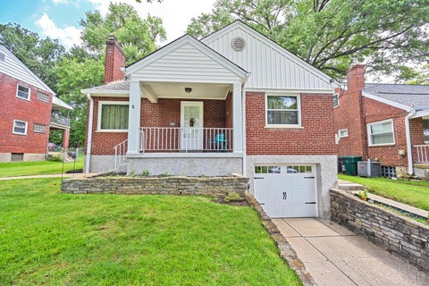 Homes For Sale - 6224 Girard Avenue<br/> Cincinnati, OH 45213