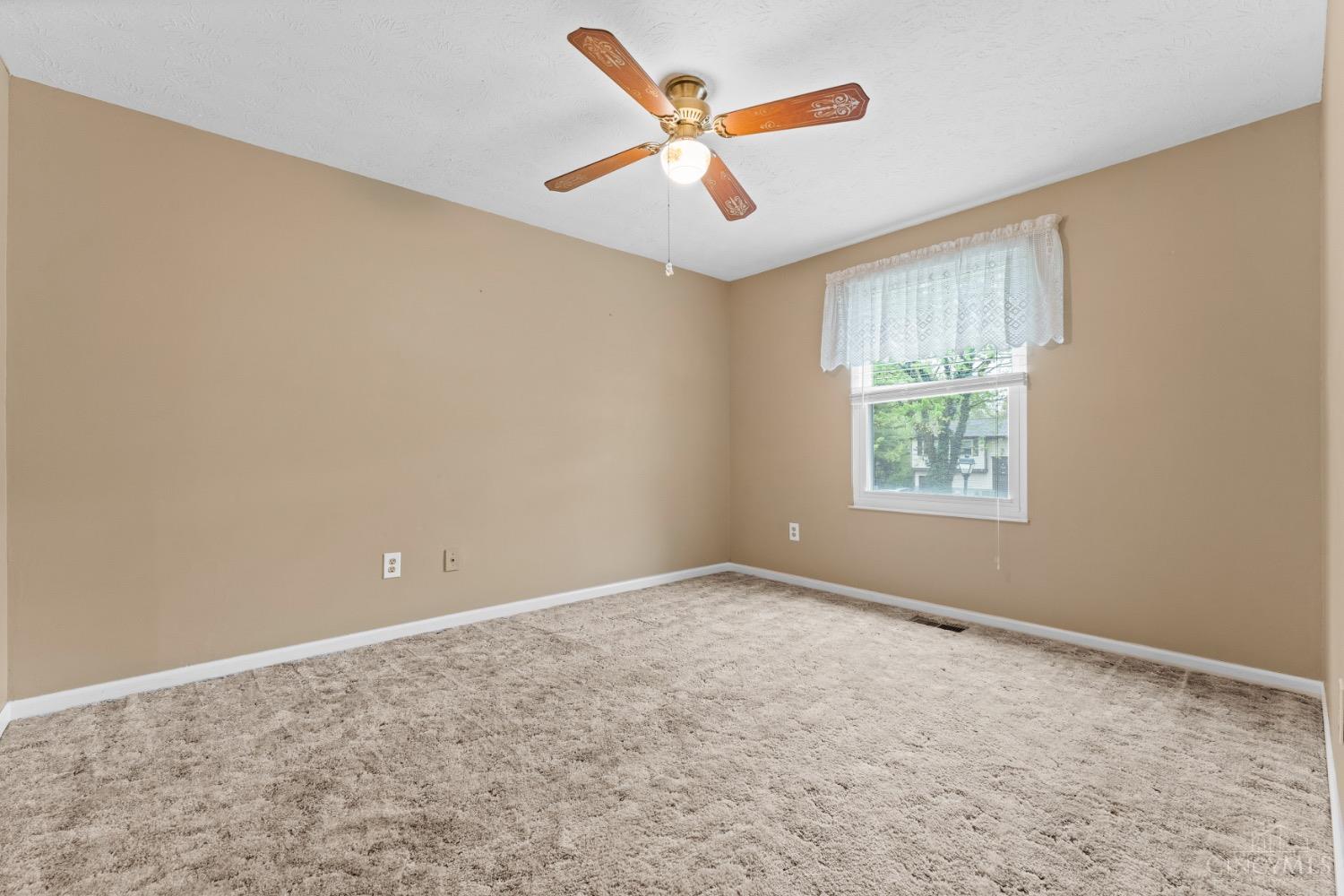 1368 Firethorne Drive, Mason, Ohio image 20