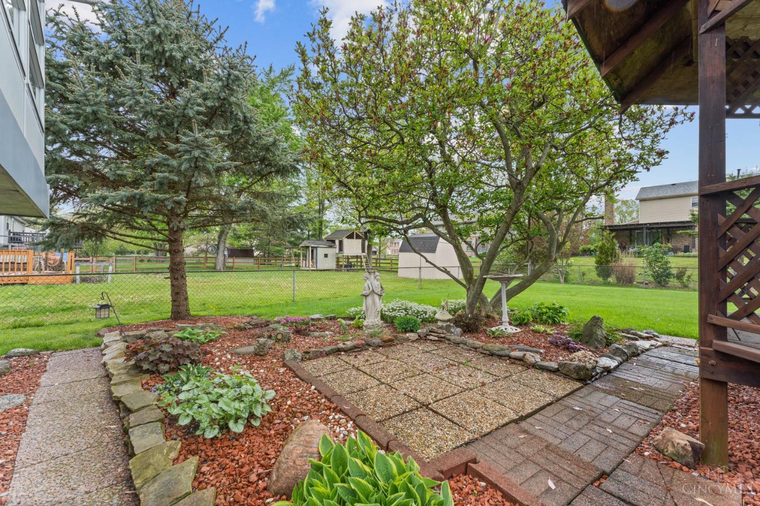1368 Firethorne Drive, Mason, Ohio image 38