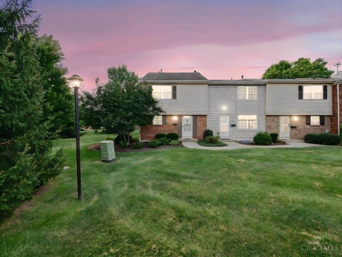 Condo For Sale - 3394 Amberway Court<br/> Cincinnati, OH 45251