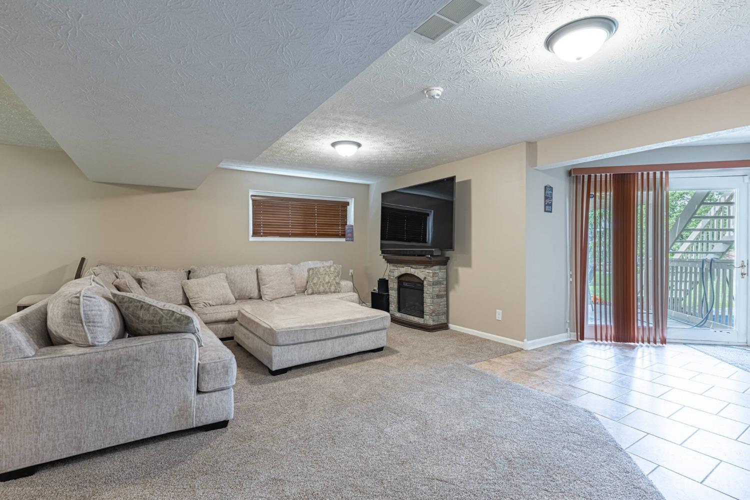 4851 Shannon Way, Middletown, Ohio image 30