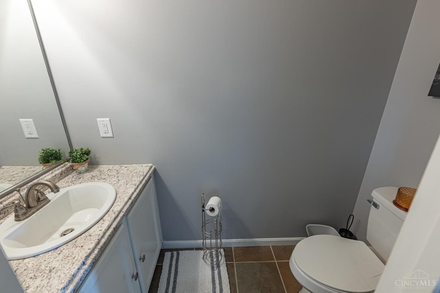 4851 Shannon Way, Middletown, Ohio image 12