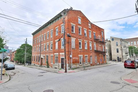 1637 Hughes Street Cincinnati OH 45202