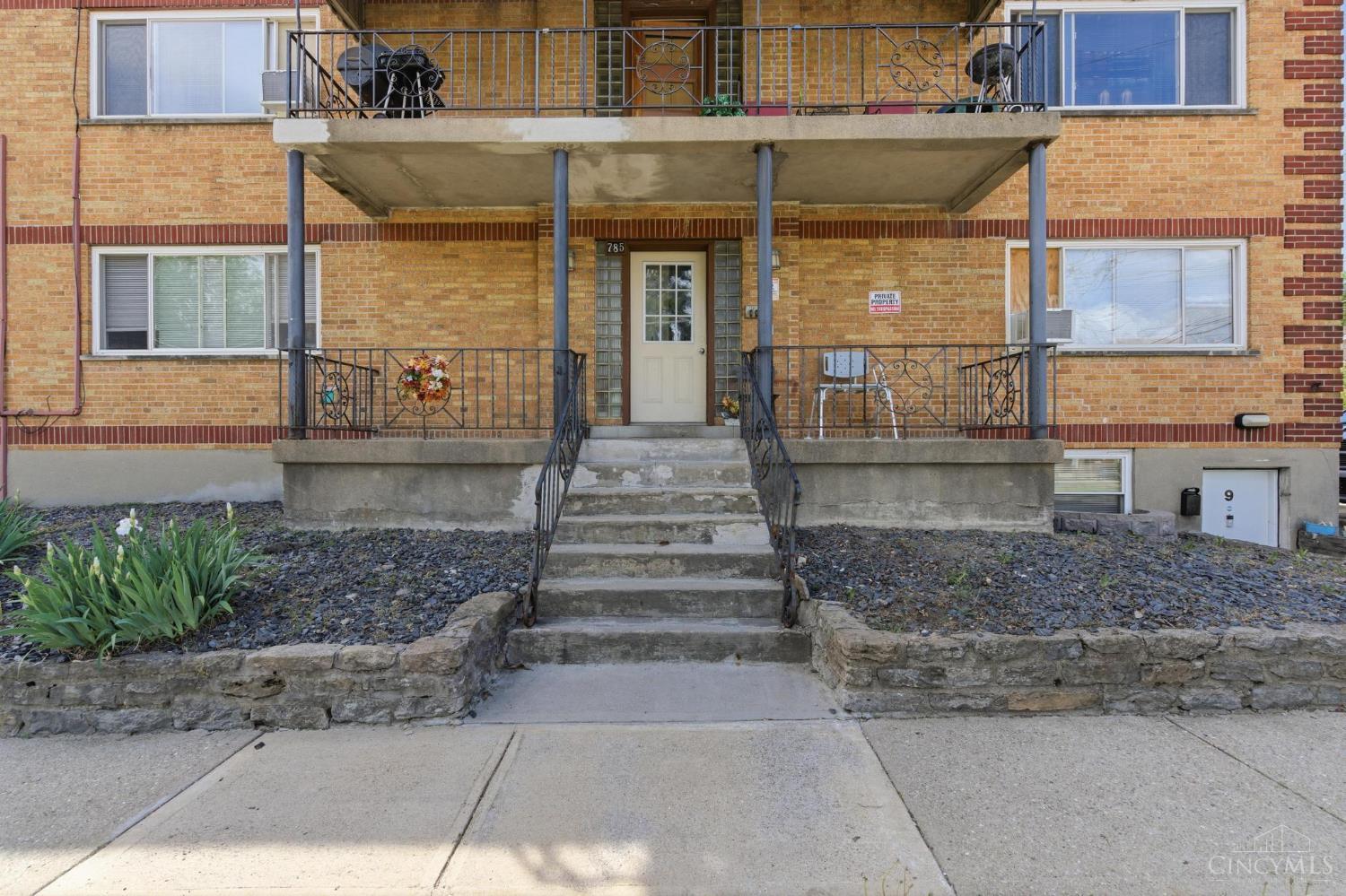 781 Clanora Drive