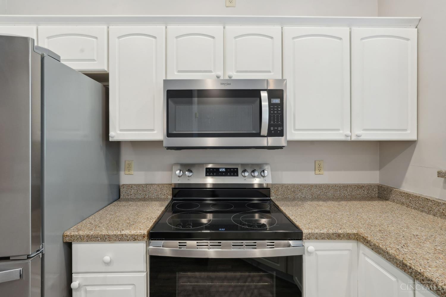 7482 Great Waters Lane, West Chester, Ohio image 31