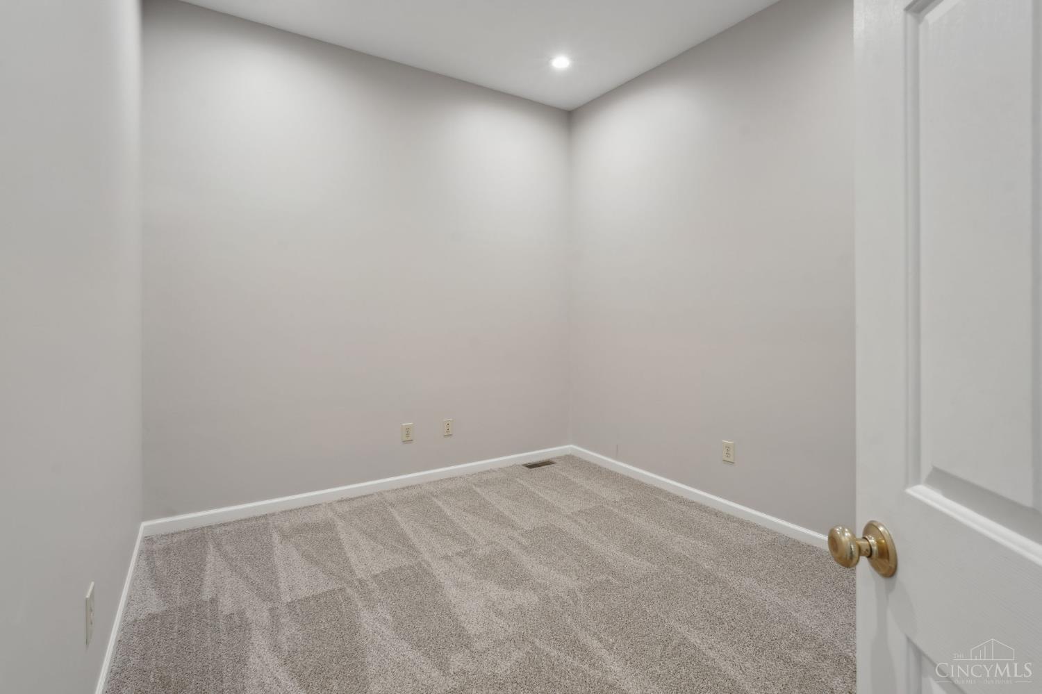 7482 Great Waters Lane, West Chester, Ohio image 43