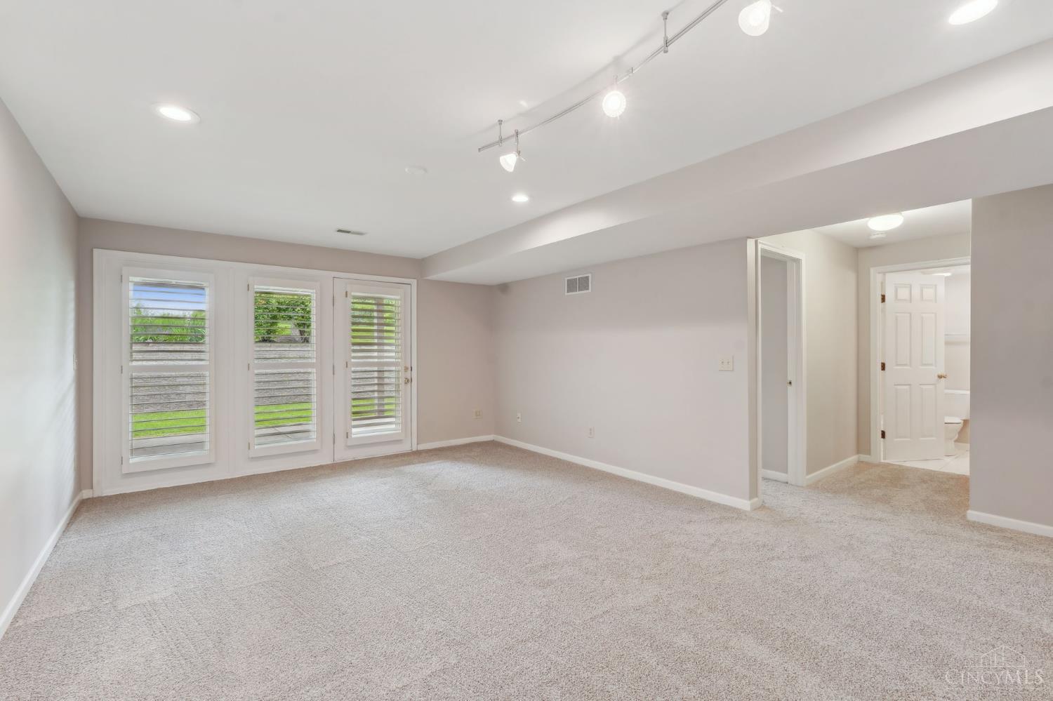 7482 Great Waters Lane, West Chester, Ohio image 49