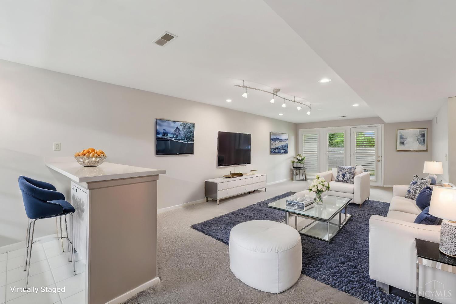 7482 Great Waters Lane, West Chester, Ohio image 12