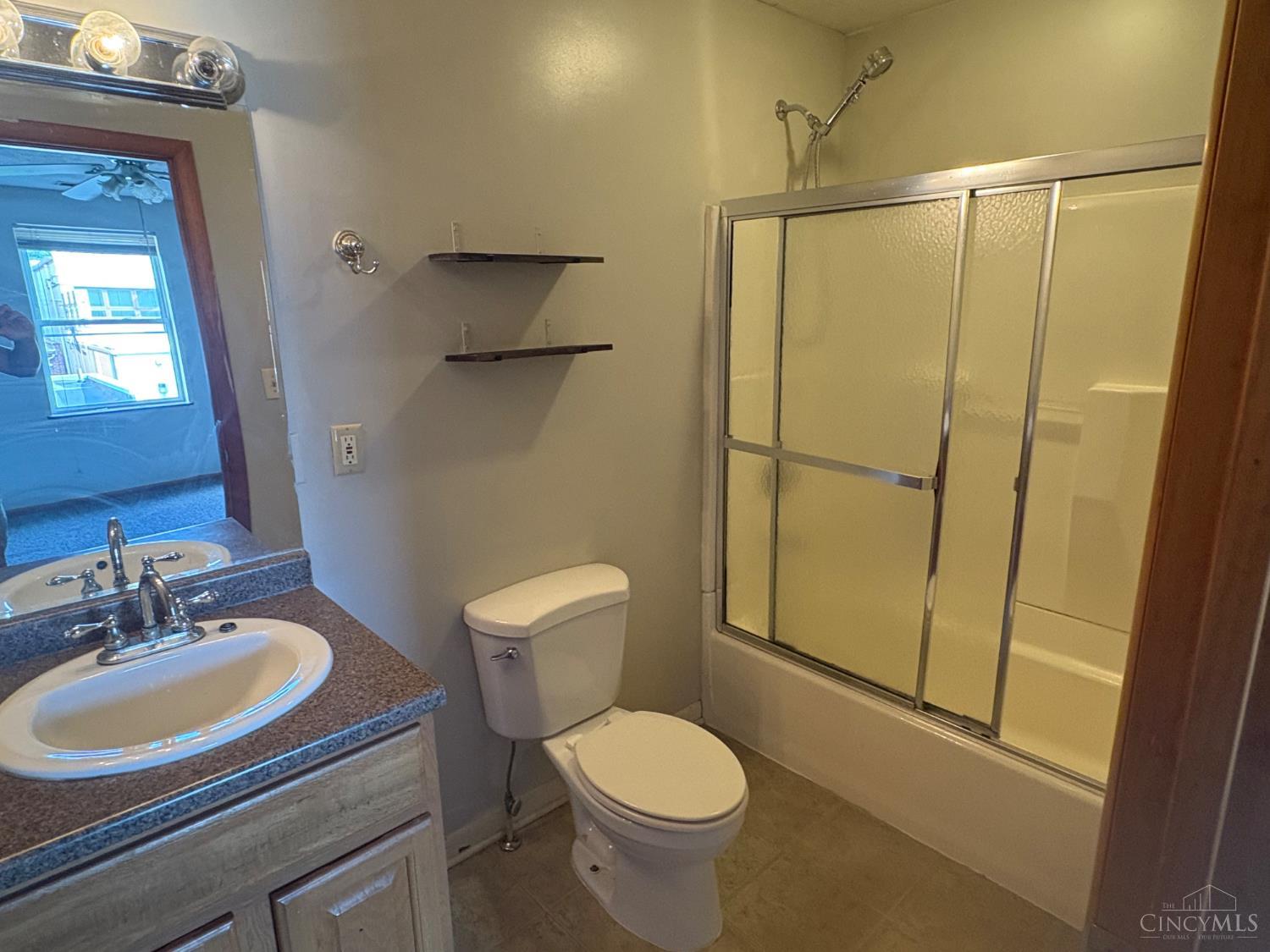 Cheviot, Ohio 45211, United States, 2 Bedrooms Bedrooms, ,2 BathroomsBathrooms,Residential,Active,194901