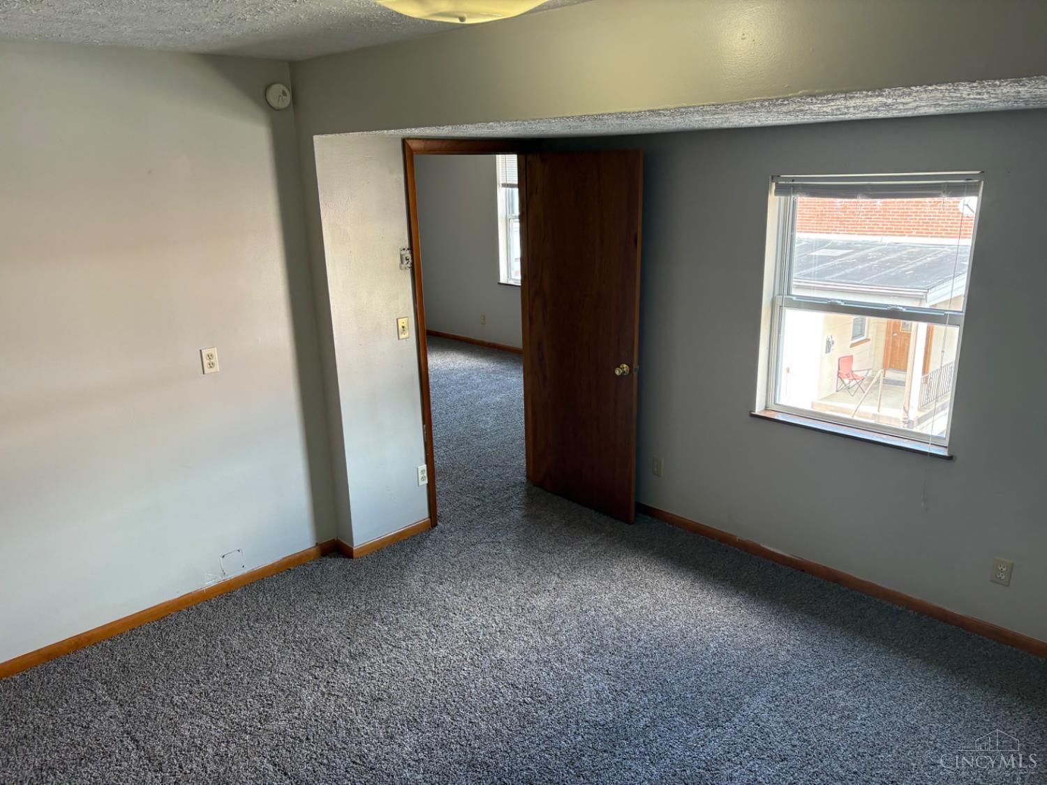 Cheviot, Ohio 45211, United States, 2 Bedrooms Bedrooms, ,2 BathroomsBathrooms,Residential,Active,194901