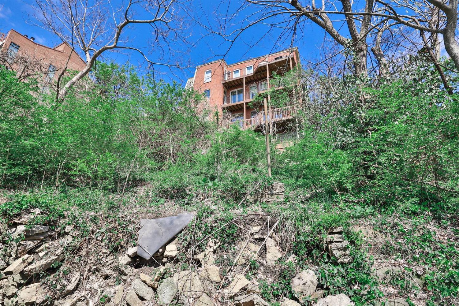 330 Oregon Street, Cincinnati, Ohio image 8