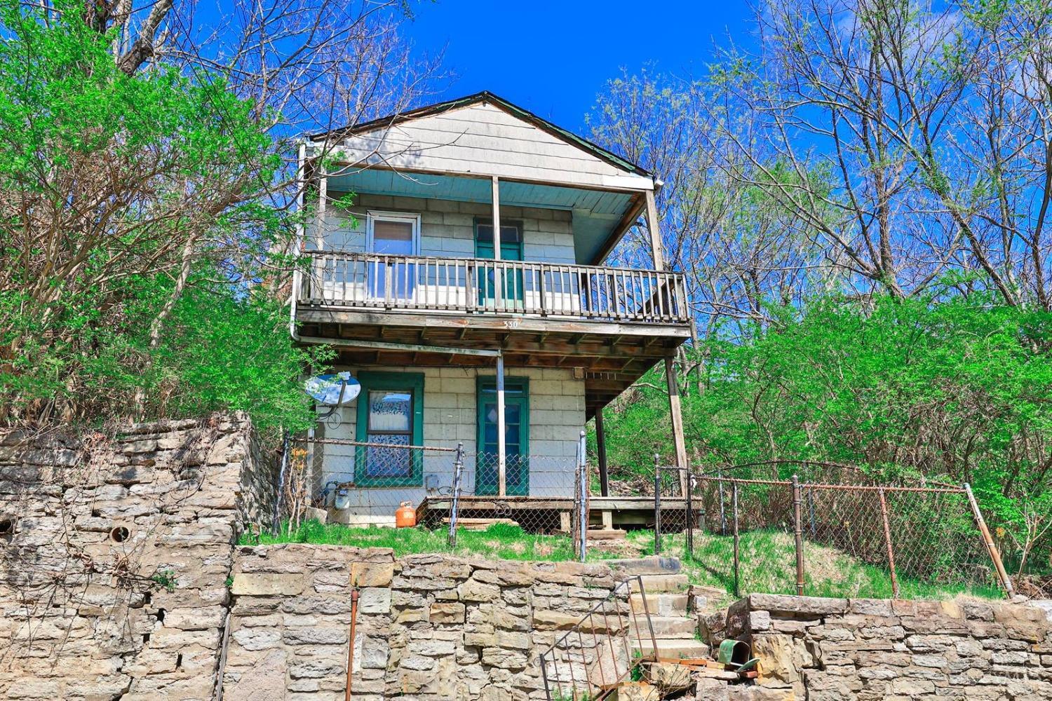 330 Oregon Street, Cincinnati, Ohio image 1