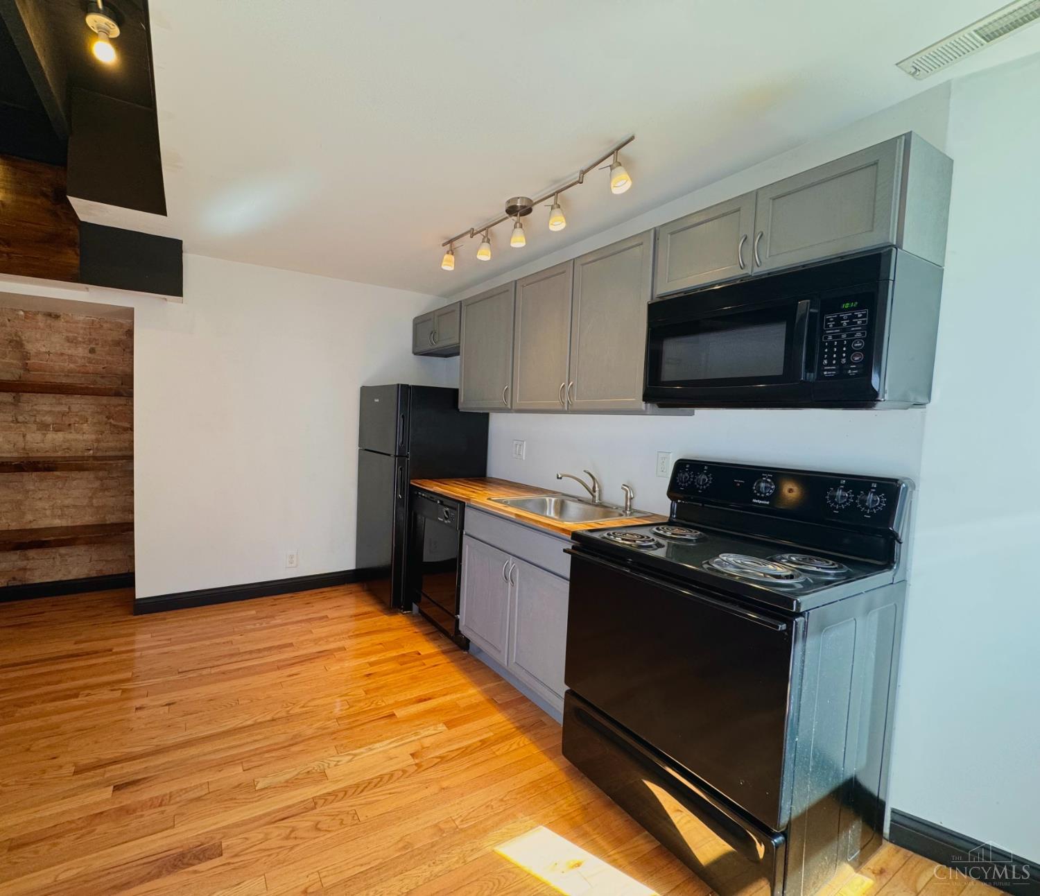226 Clifton