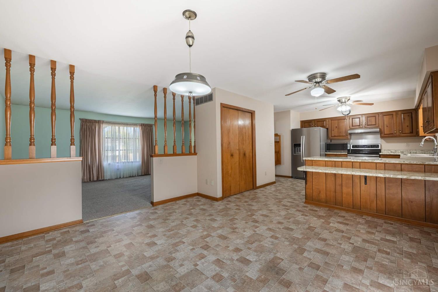 419 Meadow Lane