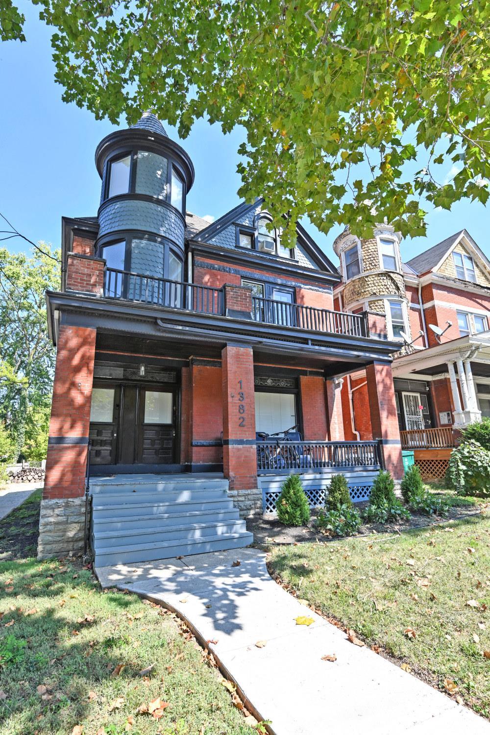 1382 Burdette Avenue