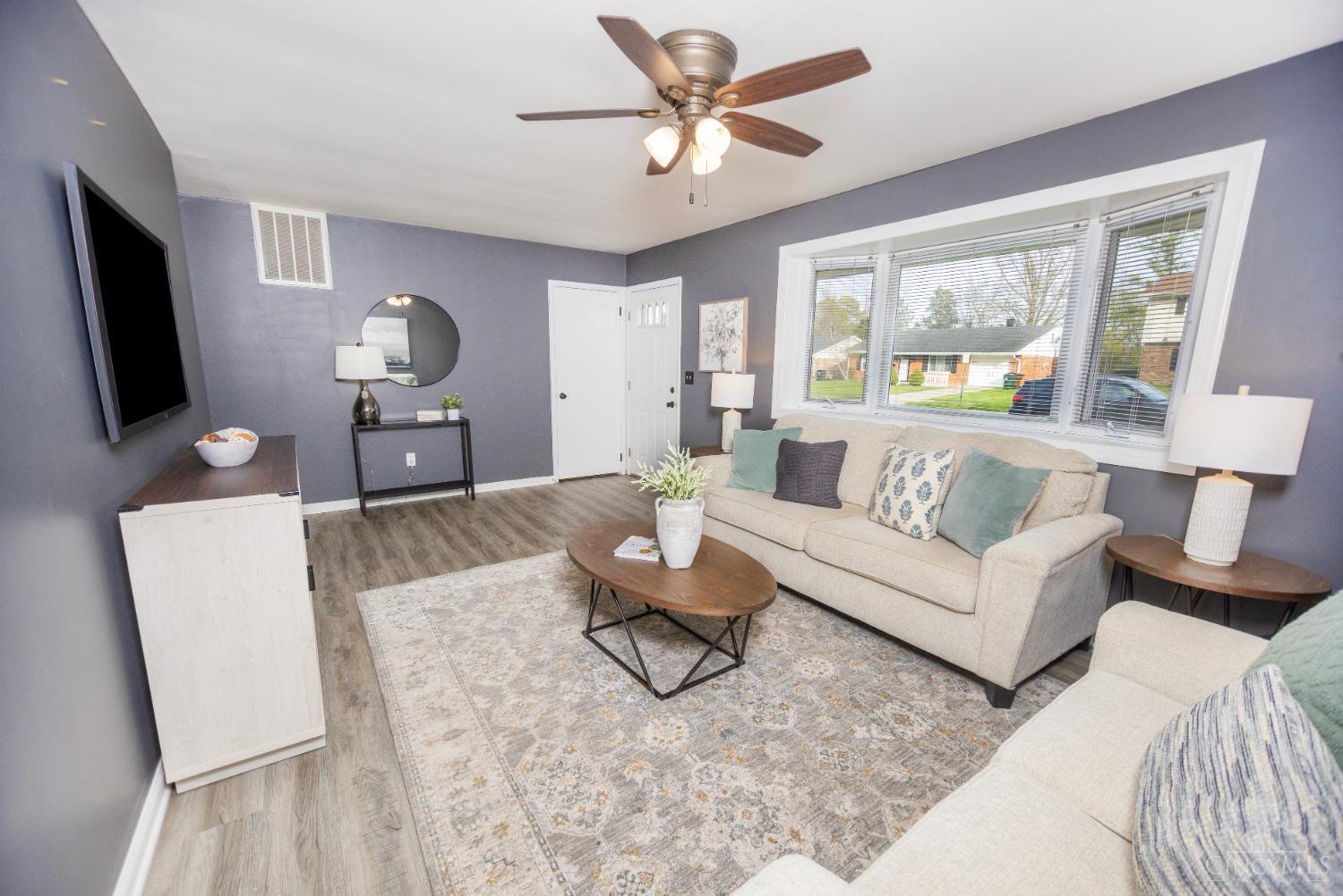 11953 Wincanton Drive, Colerain Twp, Ohio image 2