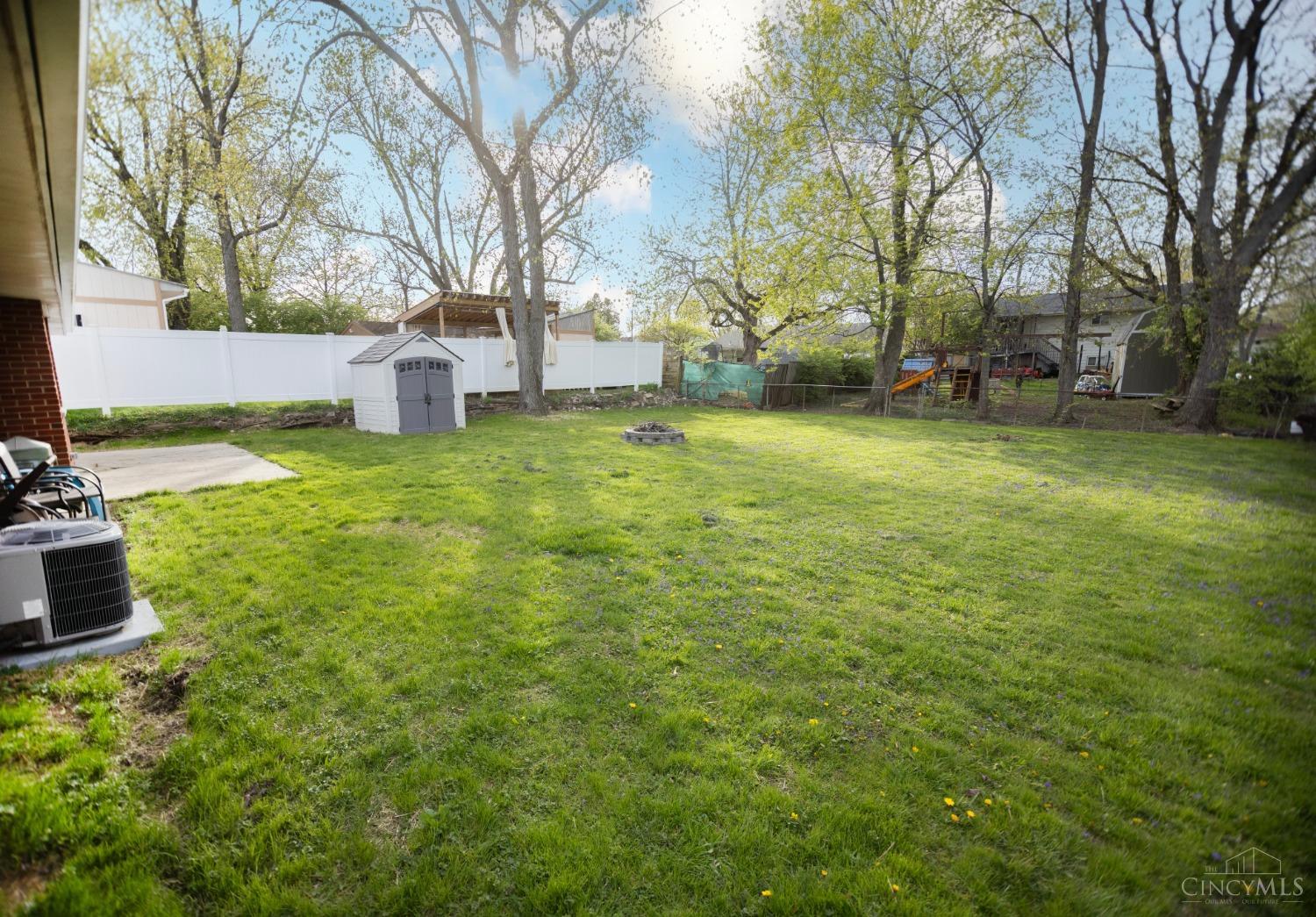 11953 Wincanton Drive, Colerain Twp, Ohio image 17