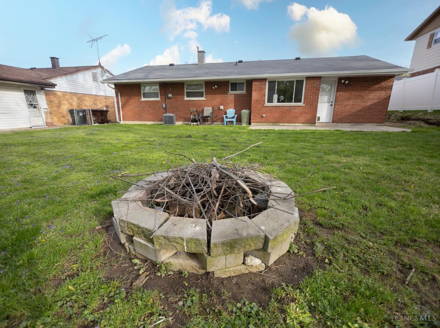 11953 Wincanton Drive, Colerain Twp, Ohio image 20