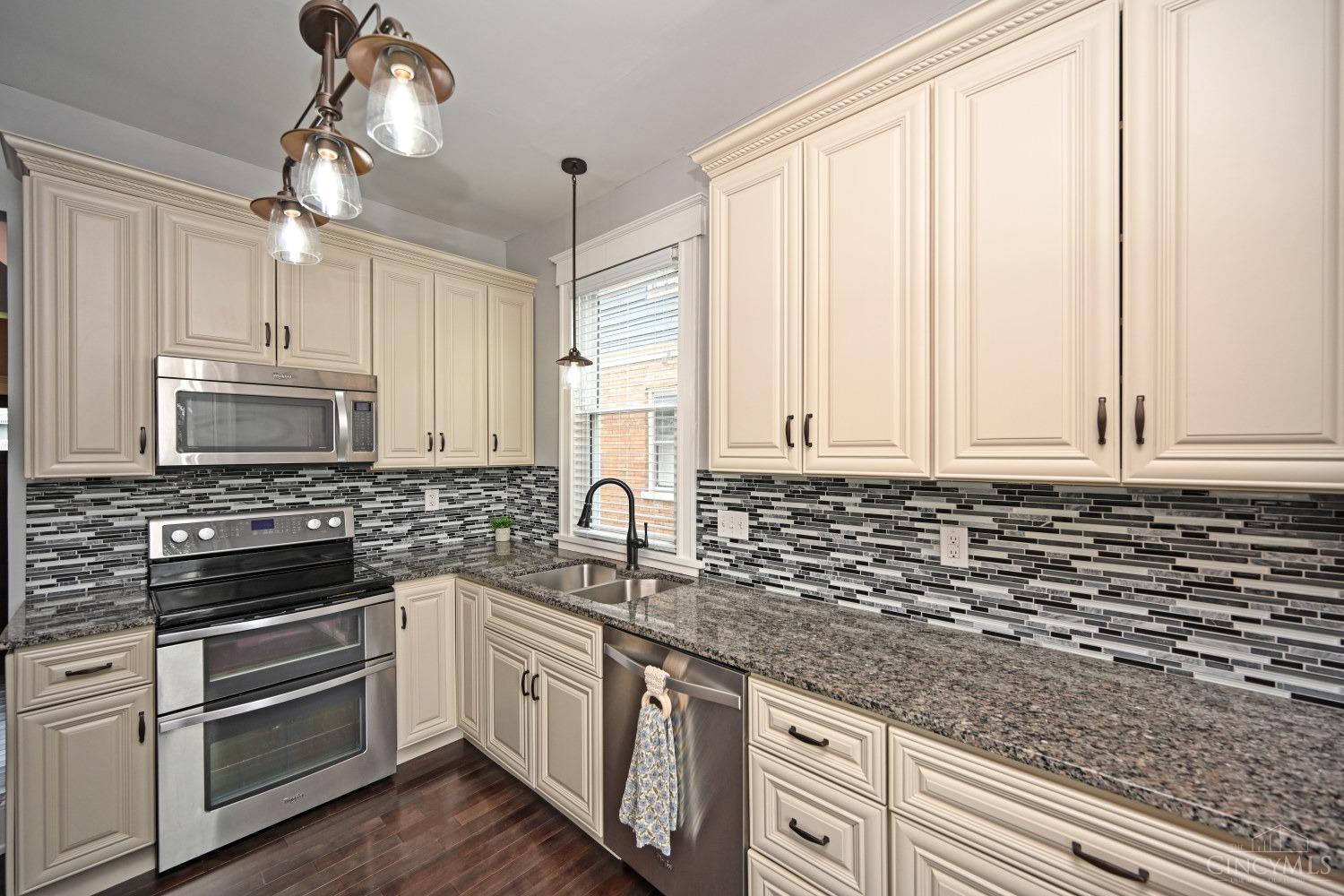 3814 Floral Avenue, Norwood, Ohio image 10