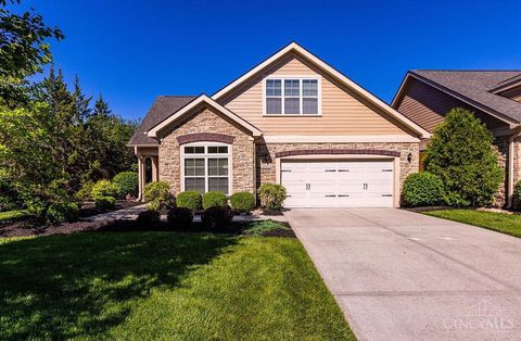 Photo of 8703 Park Place Circle, West Chester, OH 45069 (MLS # 1879525)