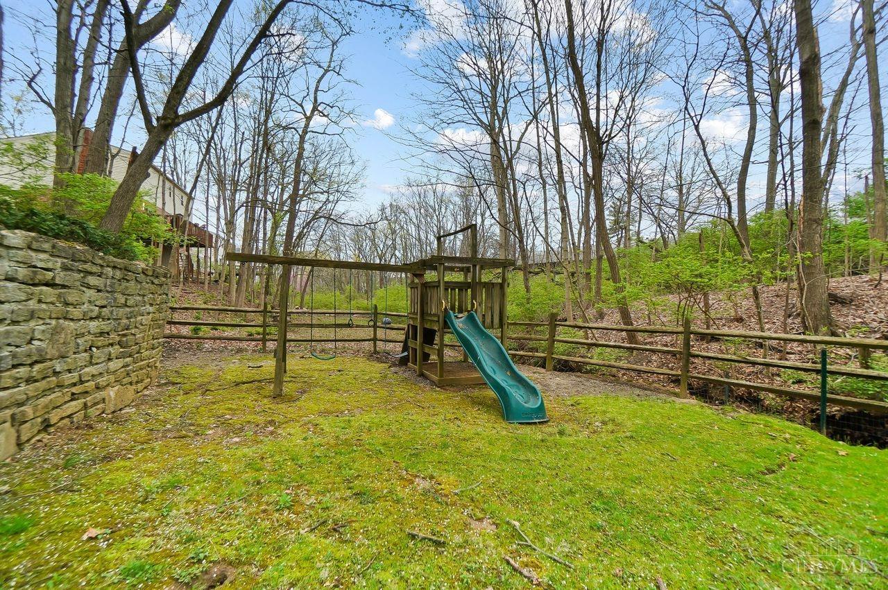 10625 Thistlewood Court, Montgomery, Ohio image 50