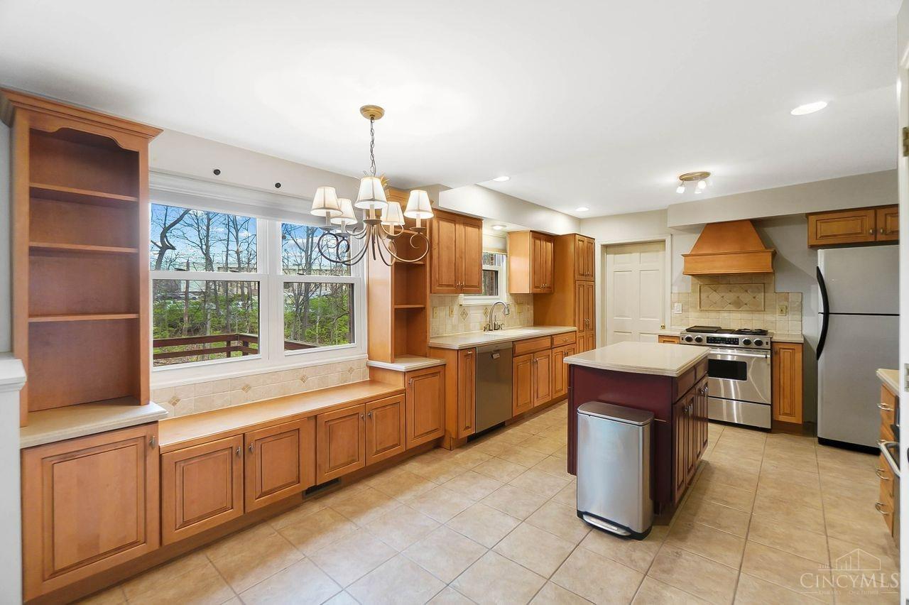 10625 Thistlewood Court, Montgomery, Ohio image 18