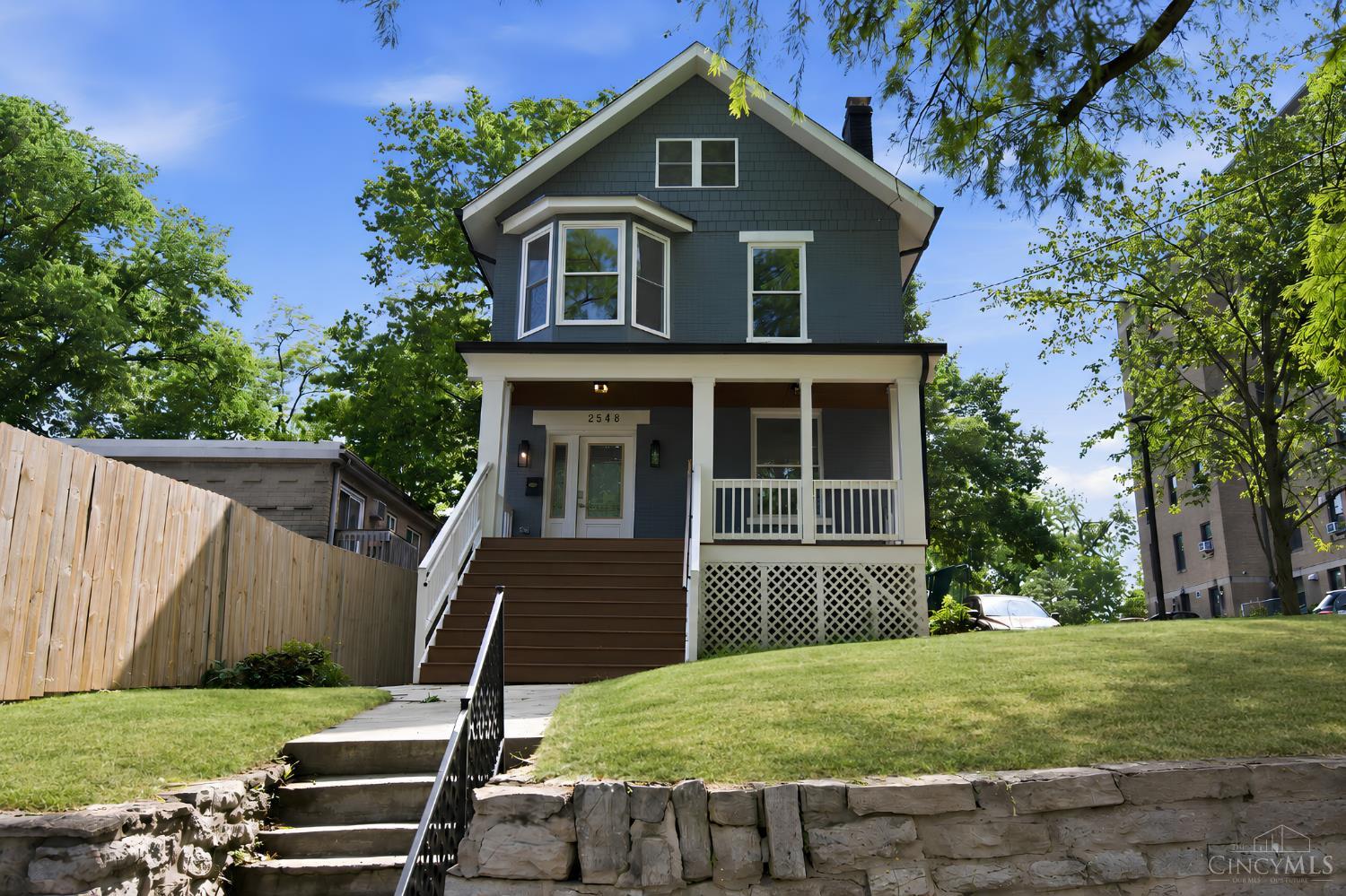 2548 Hackberry Street