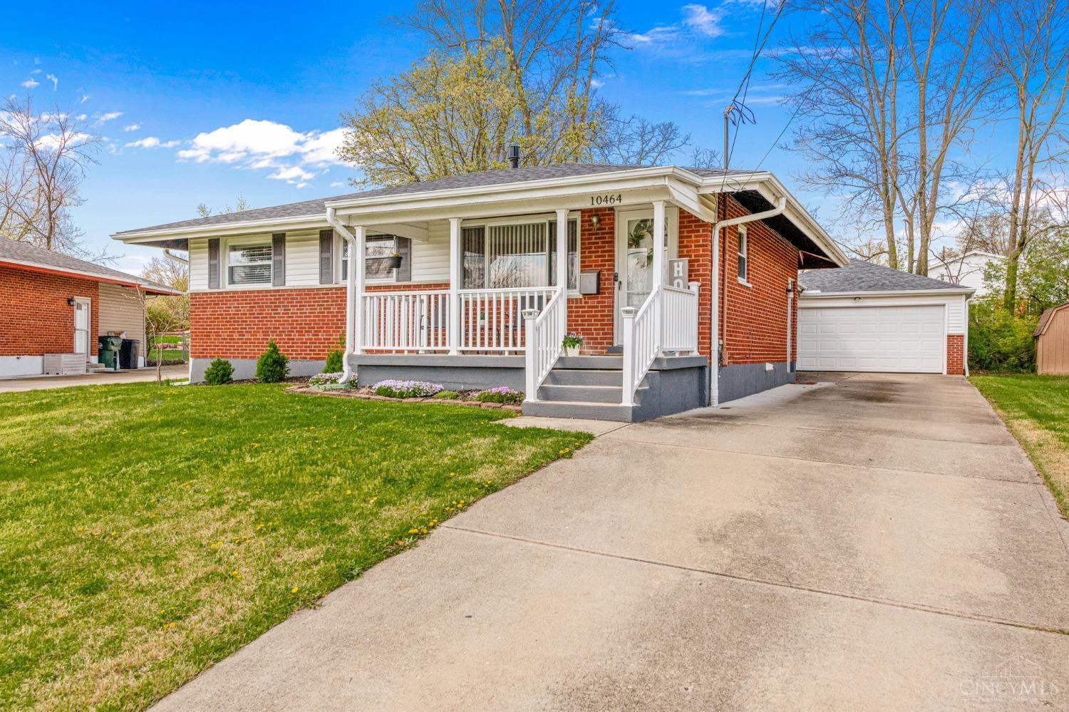 10464 Wintergreen Court, Sharonville, Ohio image 1