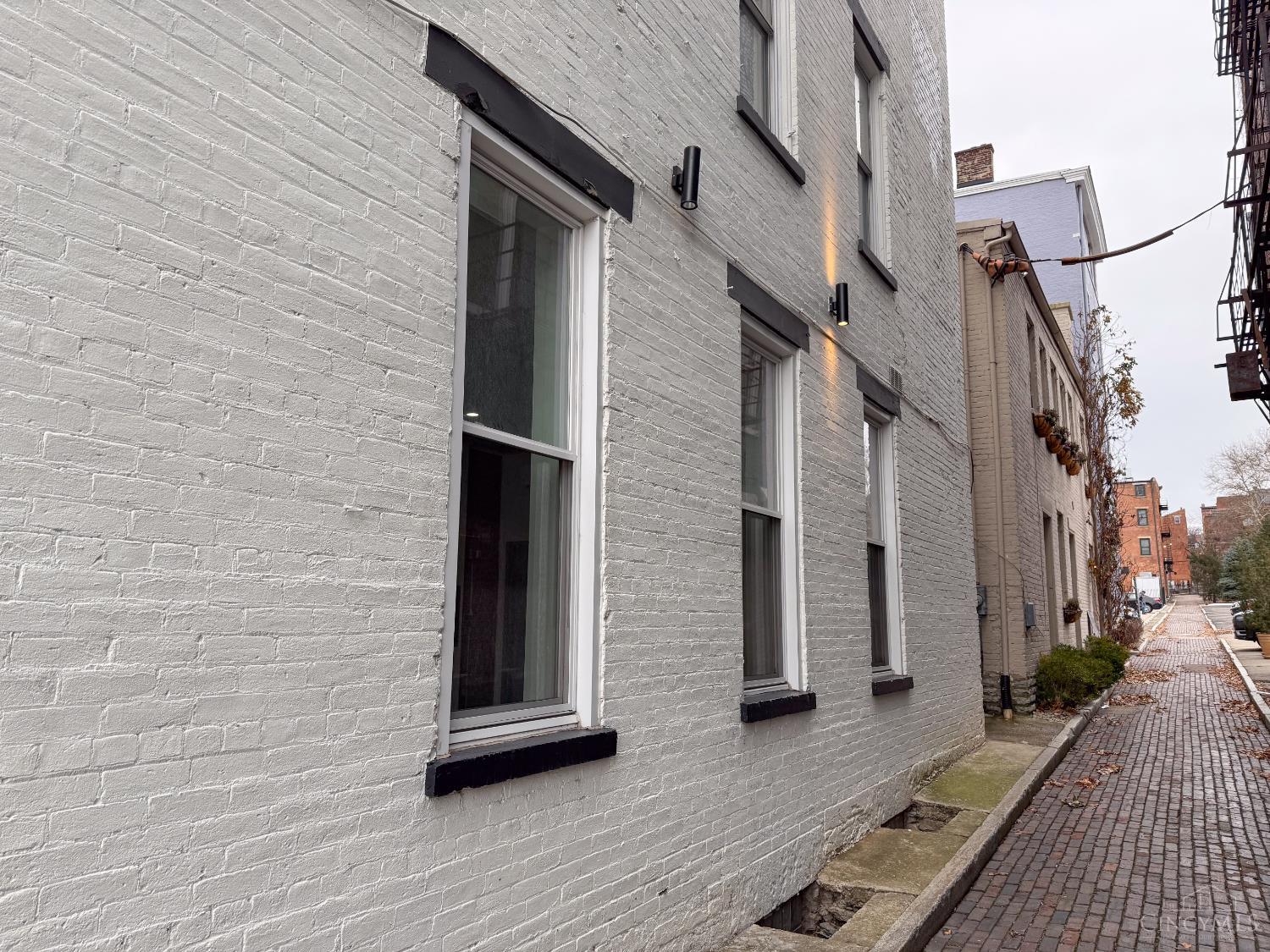 1210 Sycamore Street