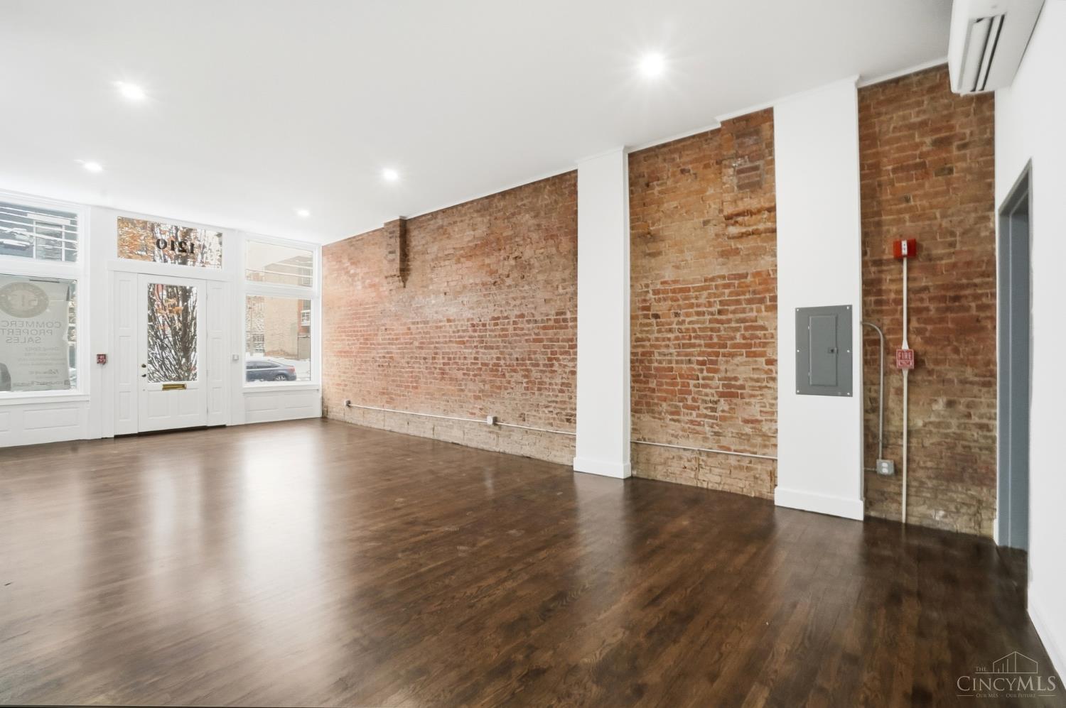 1210 Sycamore Street