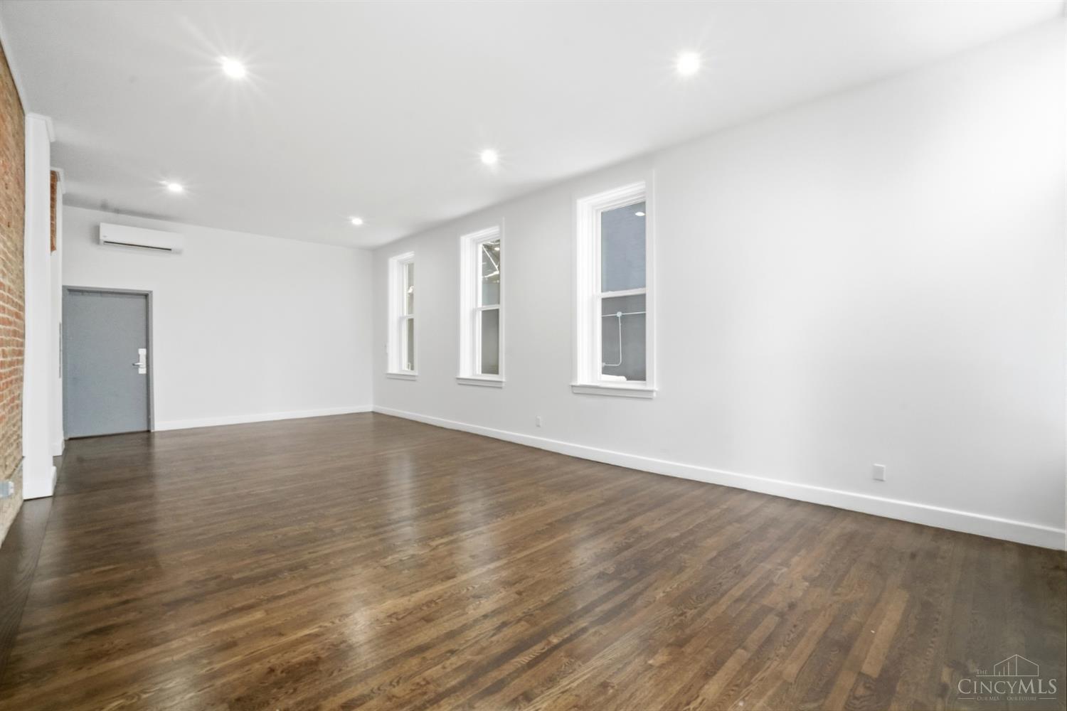 1210 Sycamore Street