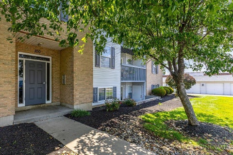 Condo For Sale - 100 Rough Way #4<br/> Lebanon, OH 45036