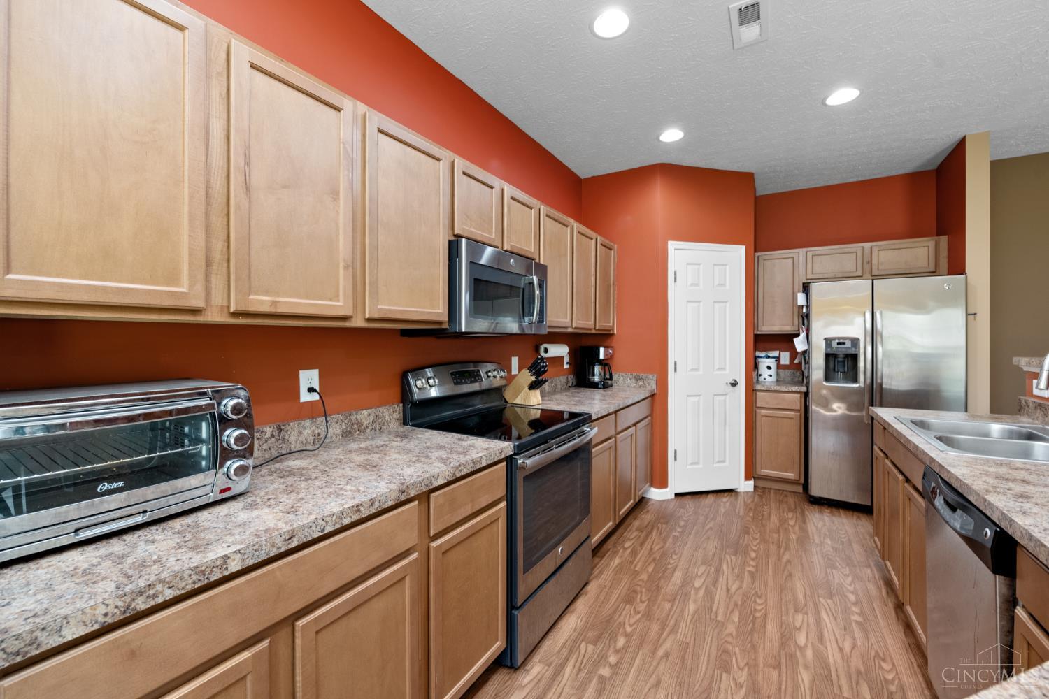 164 Shanda Drive, Monroe, Ohio image 10
