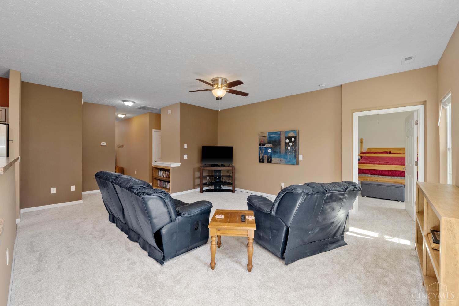164 Shanda Drive, Monroe, Ohio image 5