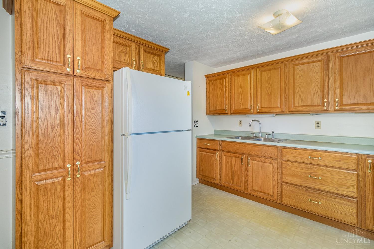 106 Burk Lane, Harrison, Ohio image 10
