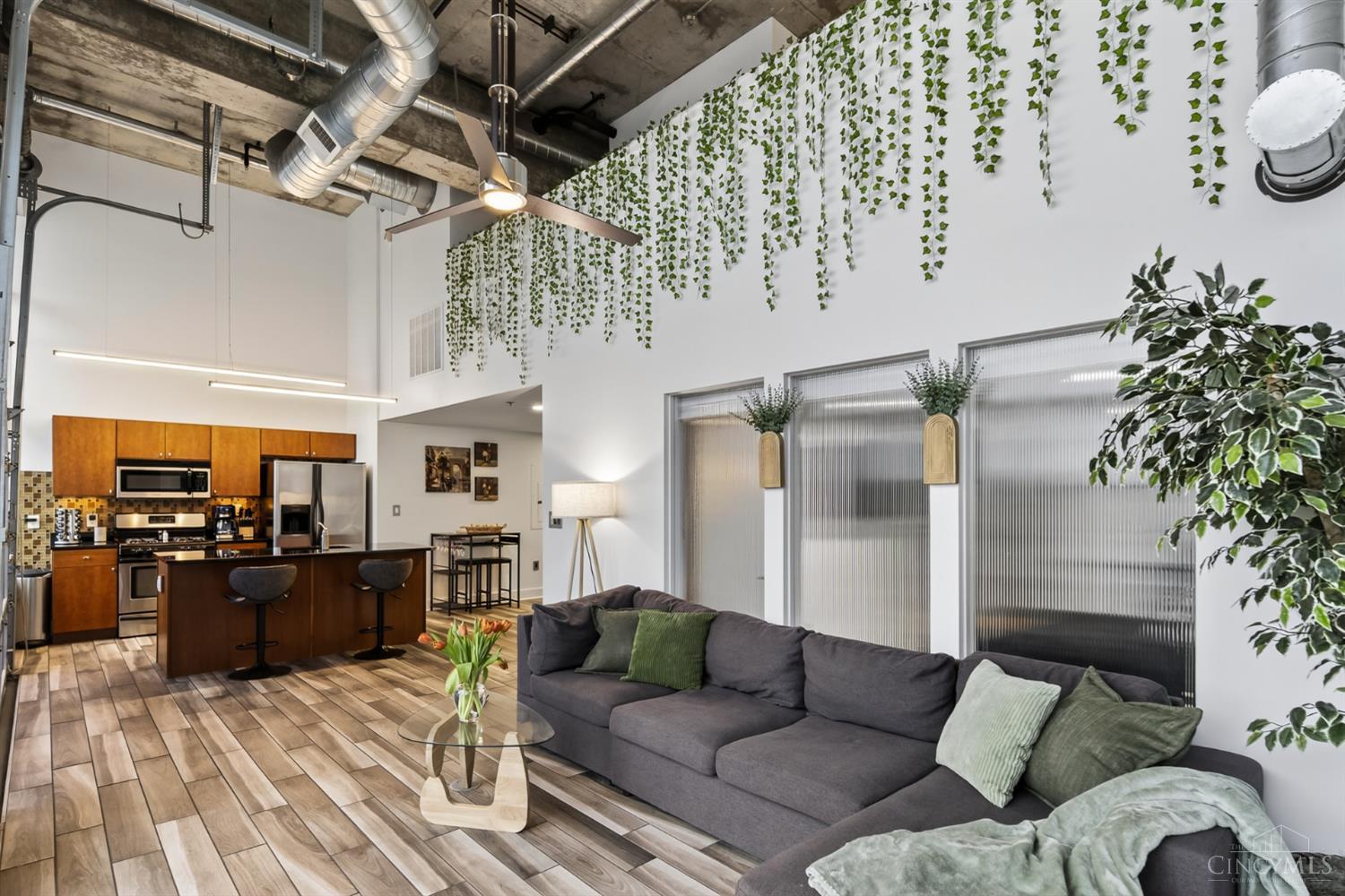 353 W Fourth Street 506