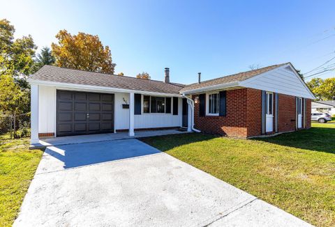 Photo of 5421 Cleander Drive, Delhi Township, OH 45238 (MLS # 1859550) Photo of 5421 Cleander Drive, Delhi Township, OH 45238 (MLS # 1859550)