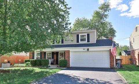 Photo of 981 Eastland Terrace, Cincinnati, OH 45230 (MLS # 1858119)