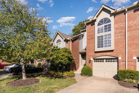 Photo of 5026 Lord Alfred Court, Sharonville, OH 45241 (MLS # 1857106)