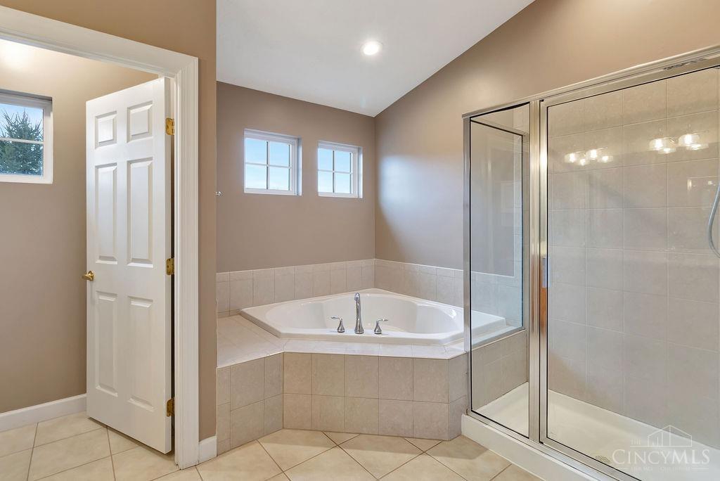 5108 Oakmont Drive, Goshen Twp, Ohio image 39