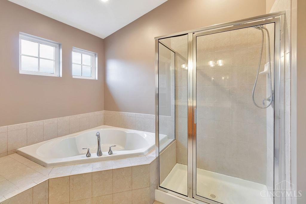 5108 Oakmont Drive, Goshen Twp, Ohio image 38