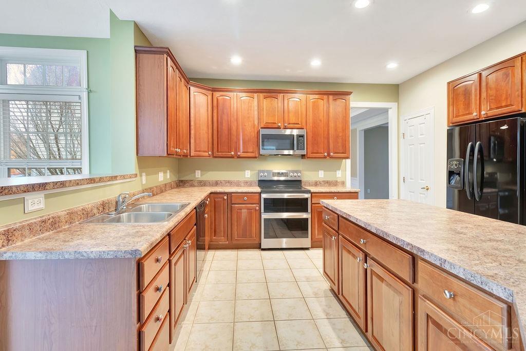 5108 Oakmont Drive, Goshen Twp, Ohio image 20