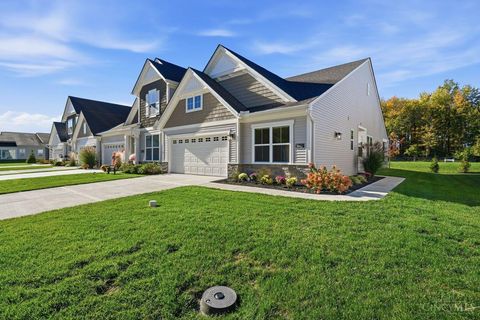 Photo of 3662 Mustang Cir #41, Loveland, OH 45140 (MLS # 1859787) Photo of 3662 Mustang Cir #41, Loveland, OH 45140 (MLS # 1859787)